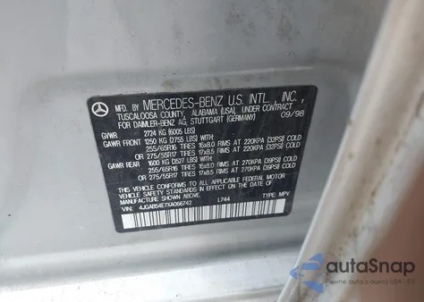 1999 Mercedes-Benz Ml 320 z USA, uszkodzony, nr VIN 4JGAB54E7XA066742